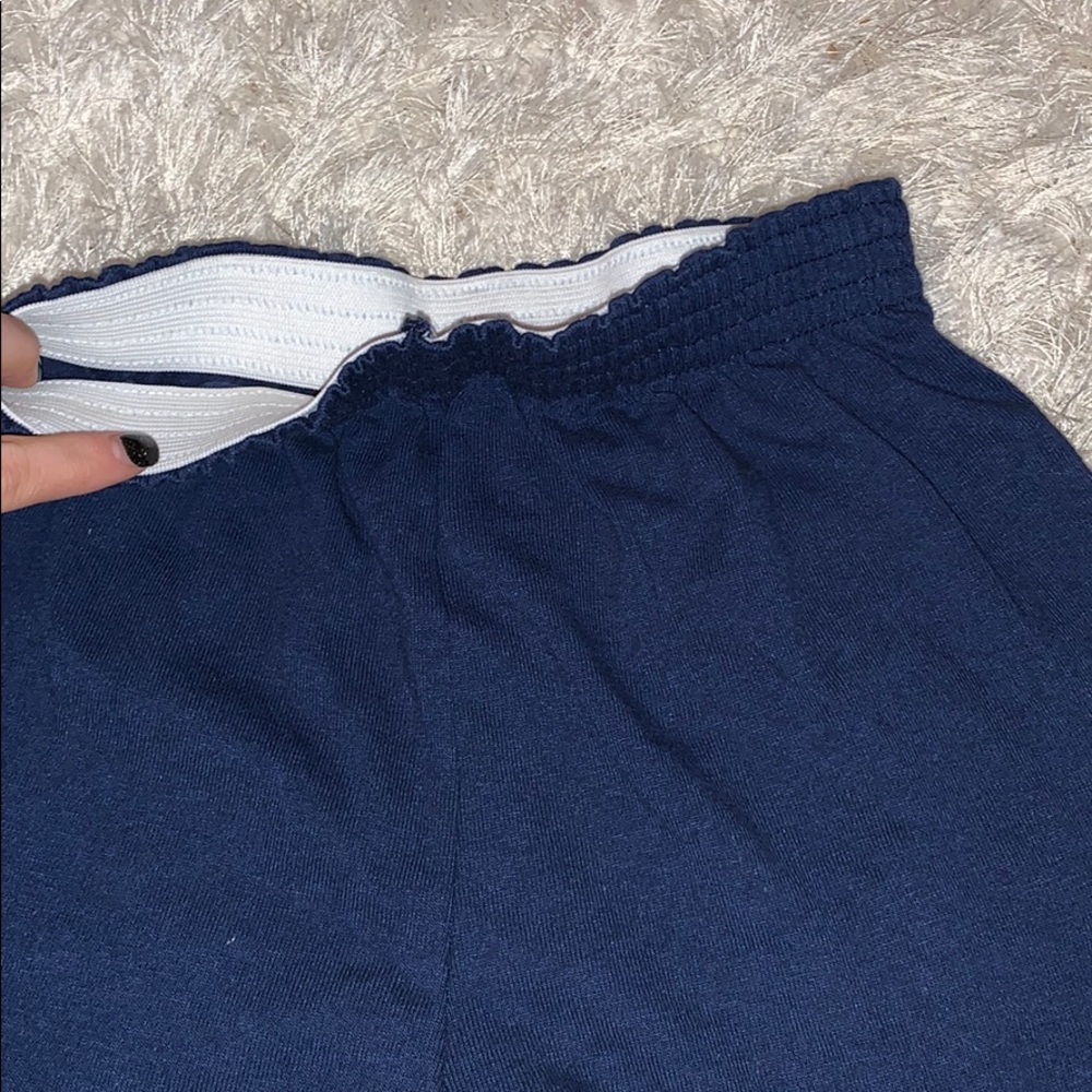 Shorts - Picture 3 of 3
